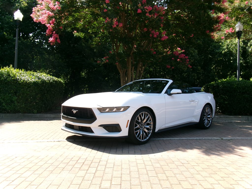 2025 Ford Mustang - $41,880