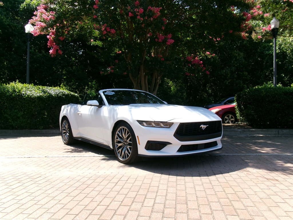 2025 Ford Mustang - $41,880