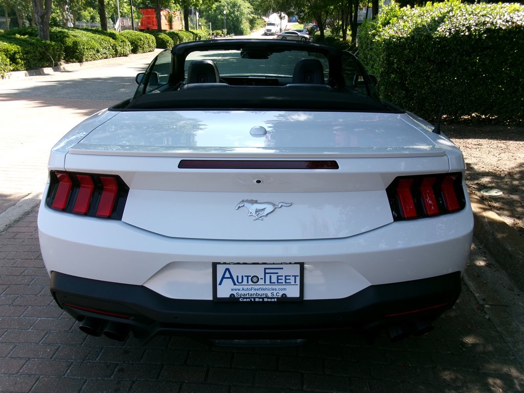 2025 Ford Mustang - $41,880