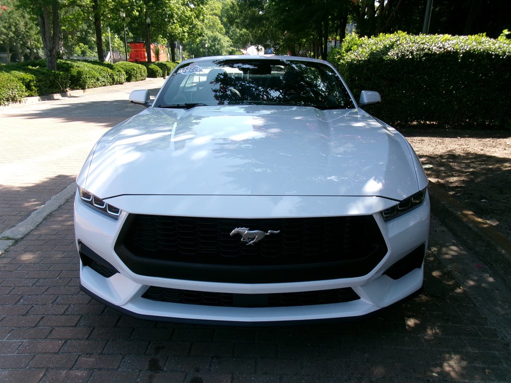 2025 Ford Mustang - $41,880