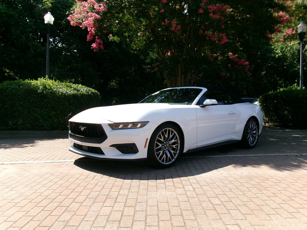 2025 Ford Mustang - $41,880