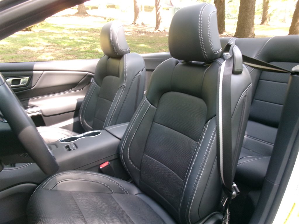 2025 Ford Mustang - $41,880