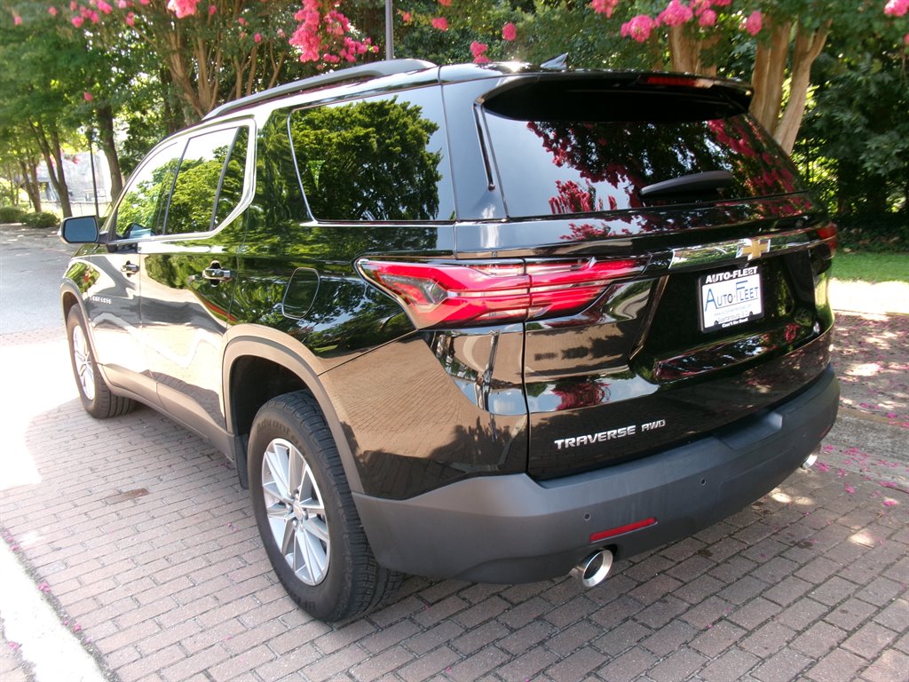2022 Chevrolet Traverse - $24,995