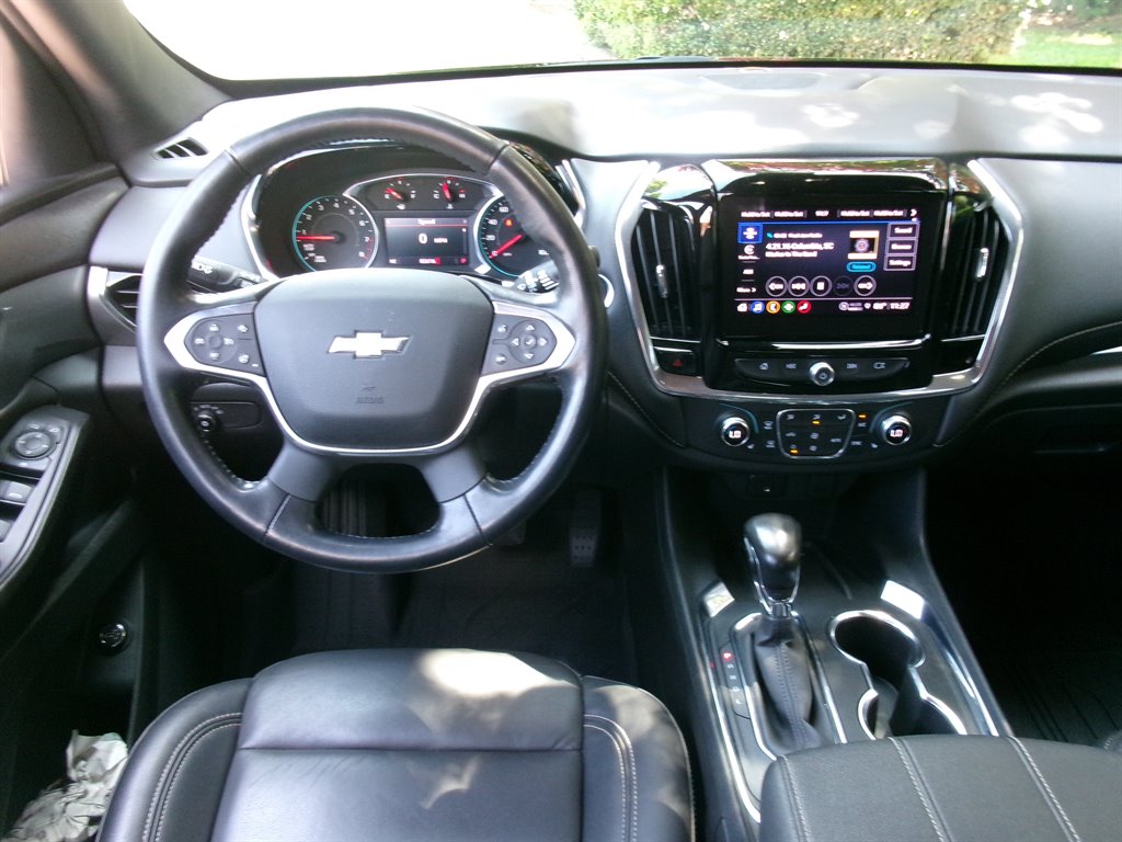 2022 Chevrolet Traverse - $24,995