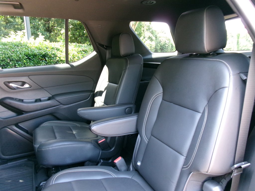 2022 Chevrolet Traverse - $24,995