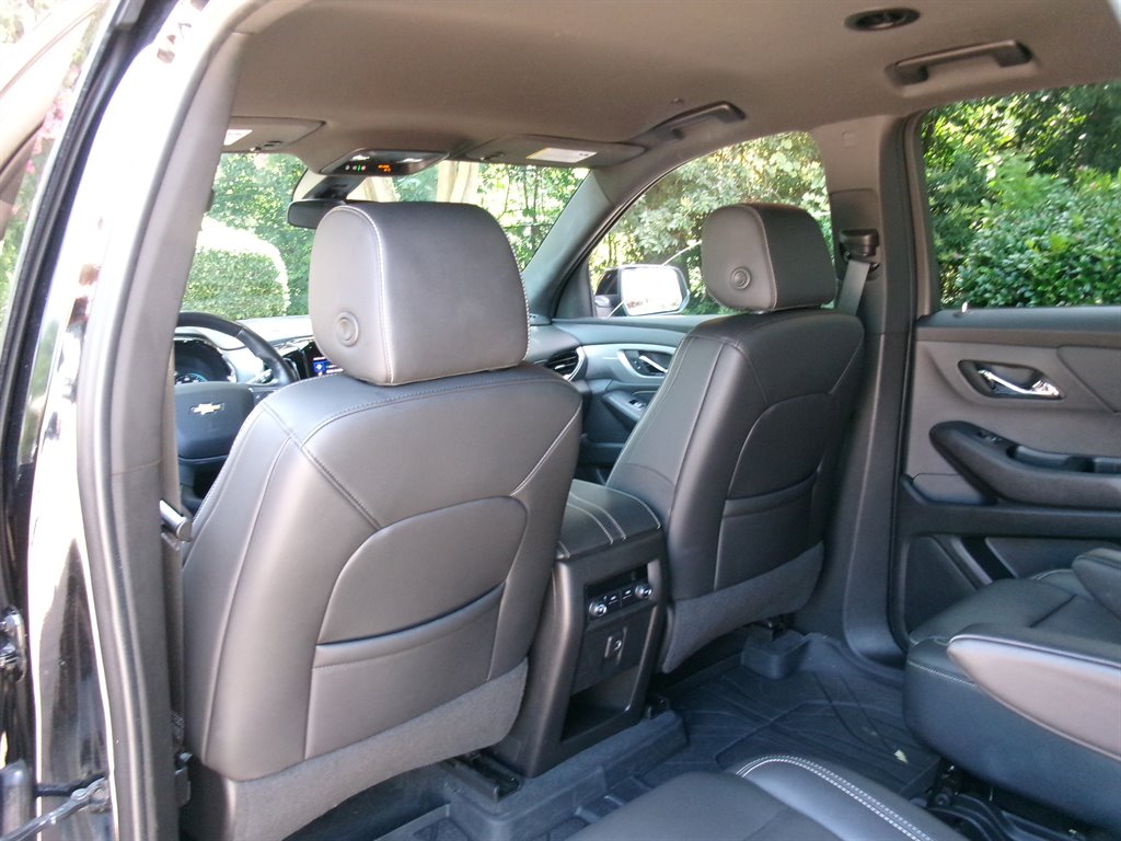 2022 Chevrolet Traverse - $24,995