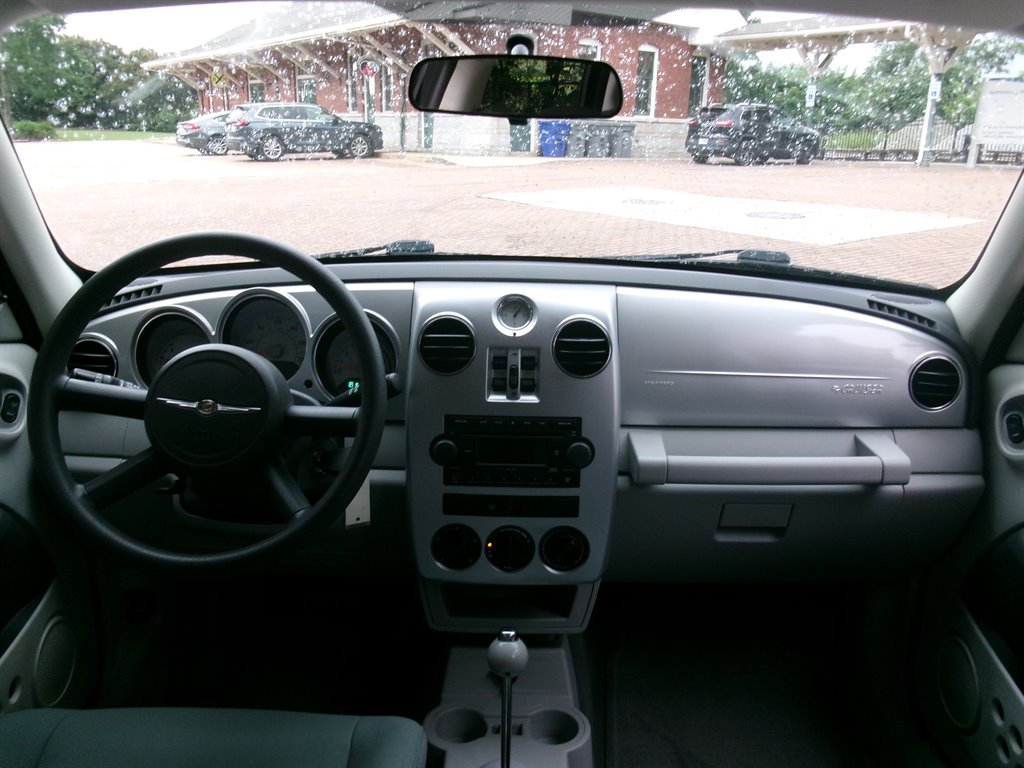 2009 Chrysler PT Cruiser - $12,995
