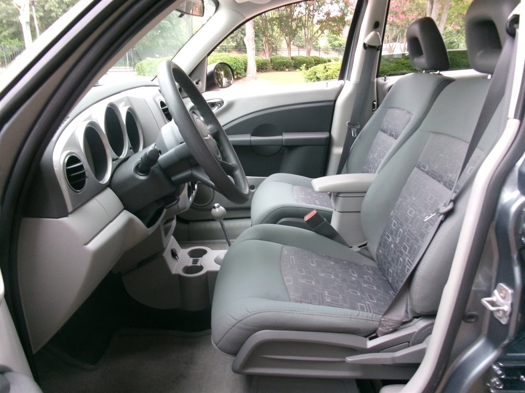 2009 Chrysler PT Cruiser - $12,995