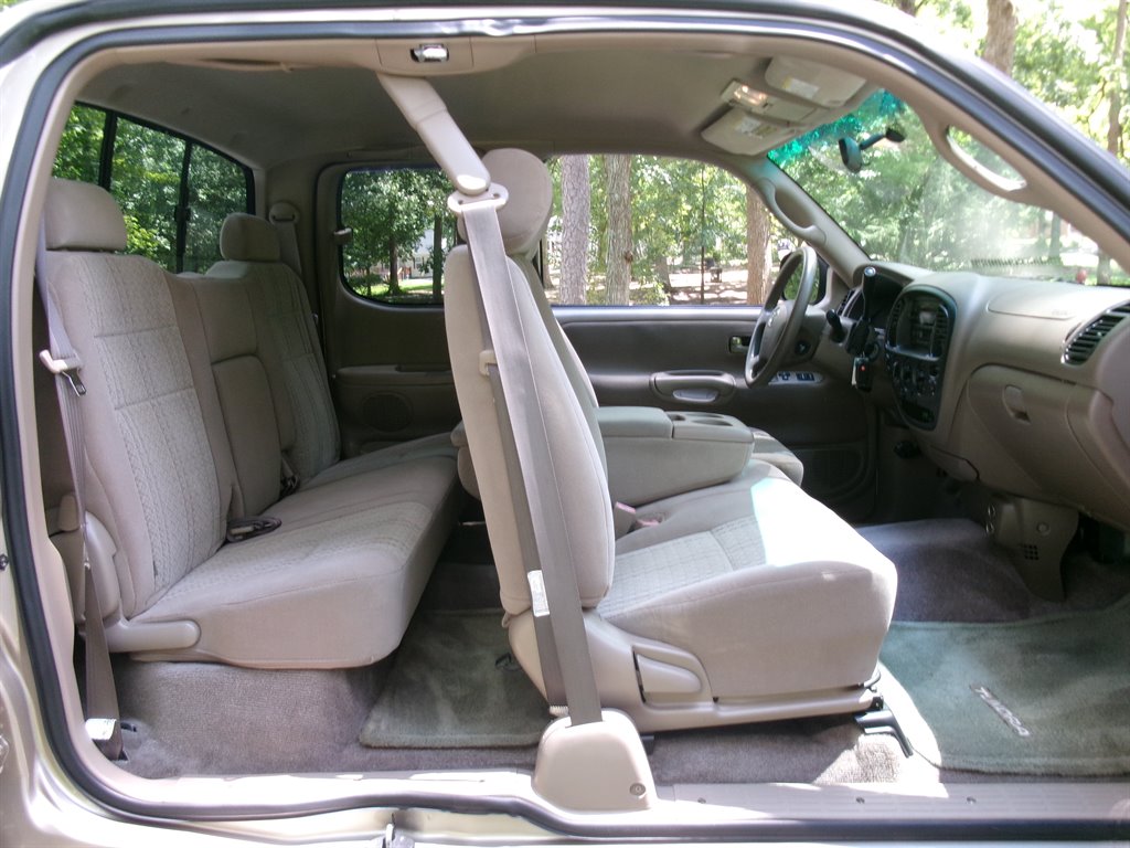 2003 Toyota Tundra - $16,995