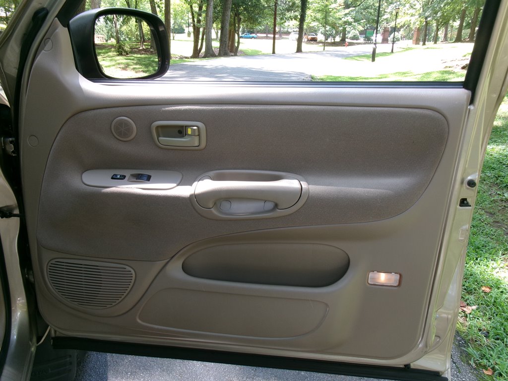 2003 Toyota Tundra - $16,995