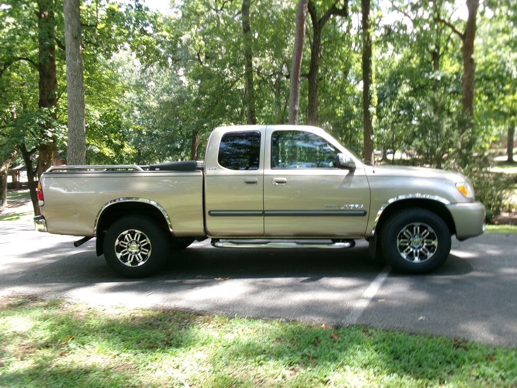 2003 Toyota Tundra - $16,995