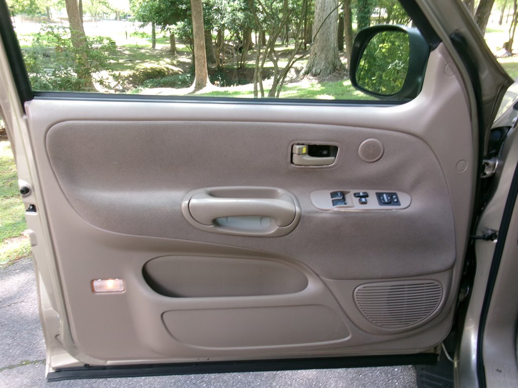2003 Toyota Tundra - $16,995