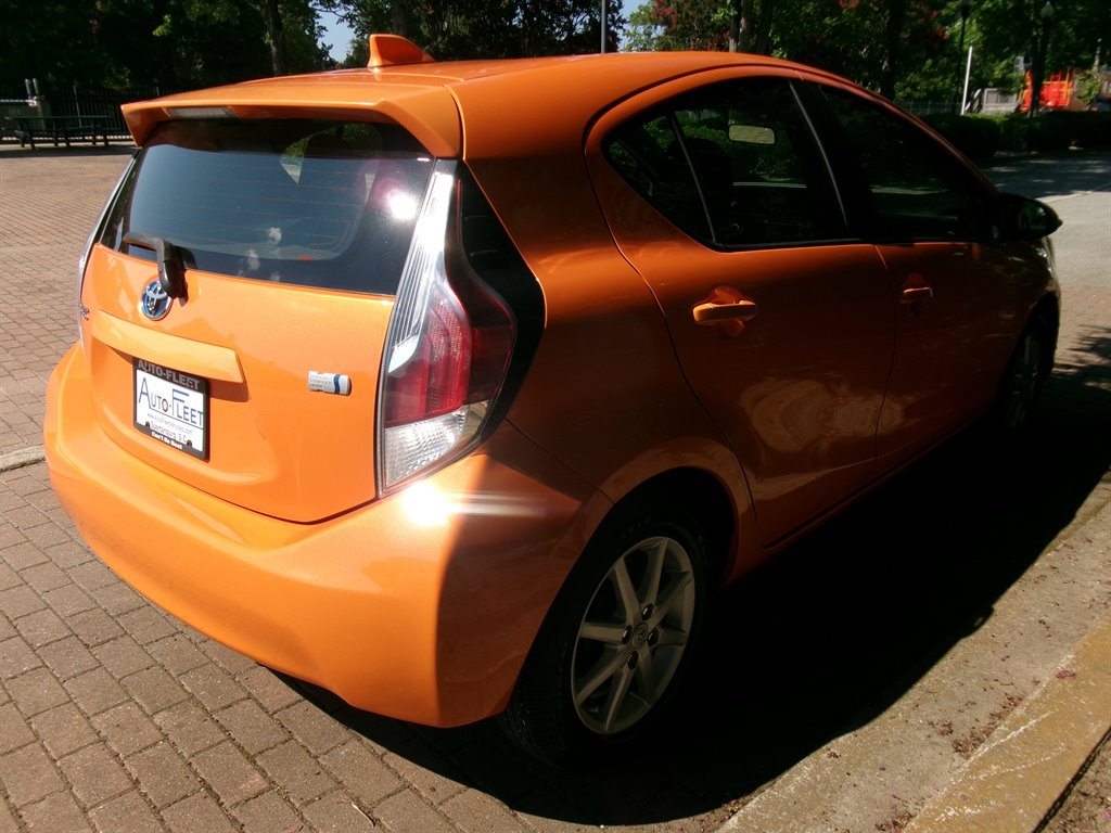 2015 Toyota Prius - $11,995