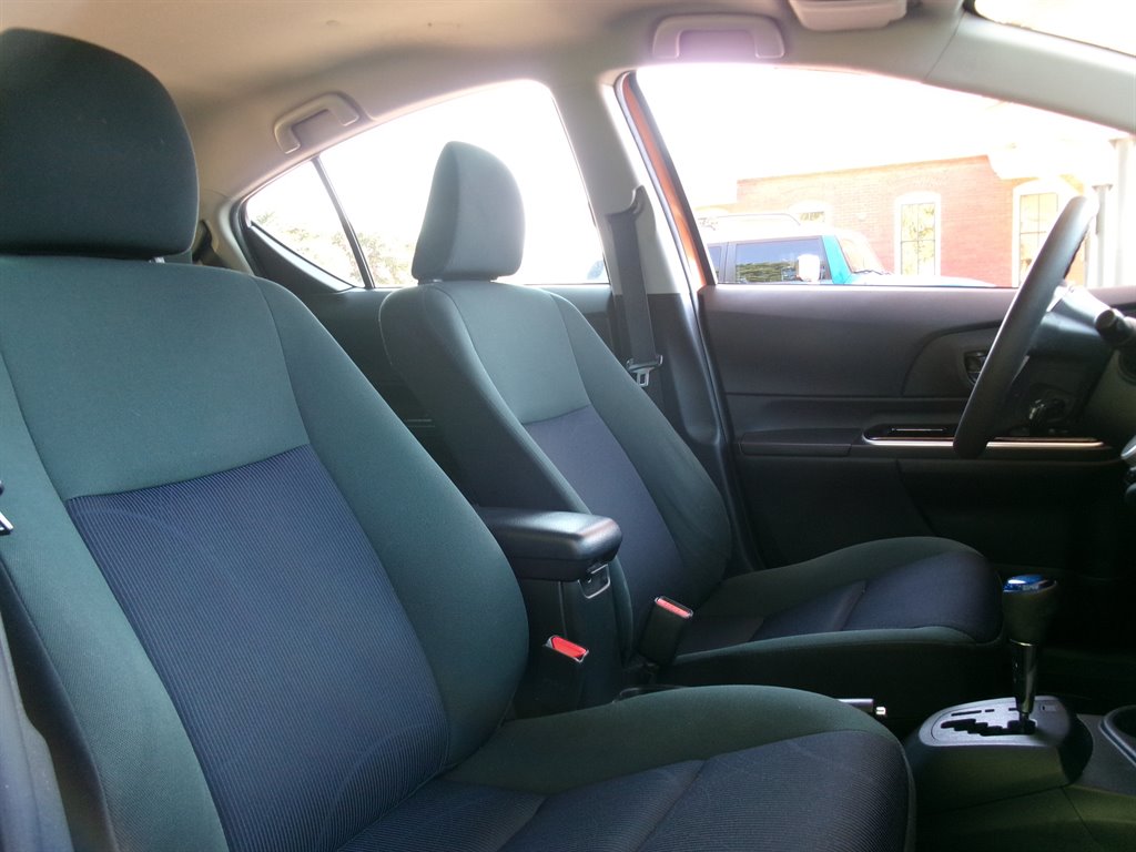 2015 Toyota Prius - $11,995