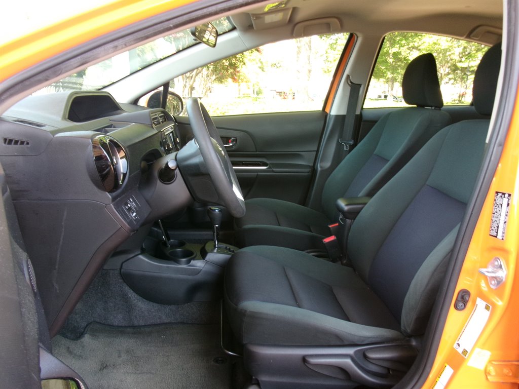 2015 Toyota Prius - $11,995