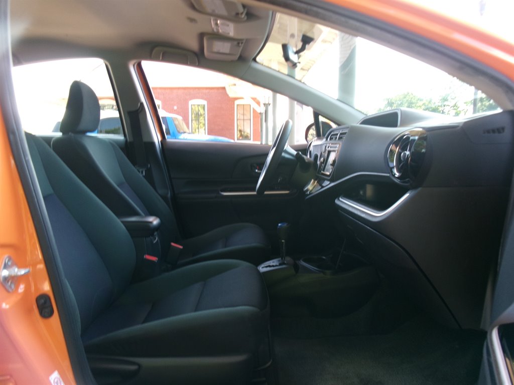 2015 Toyota Prius - $11,995