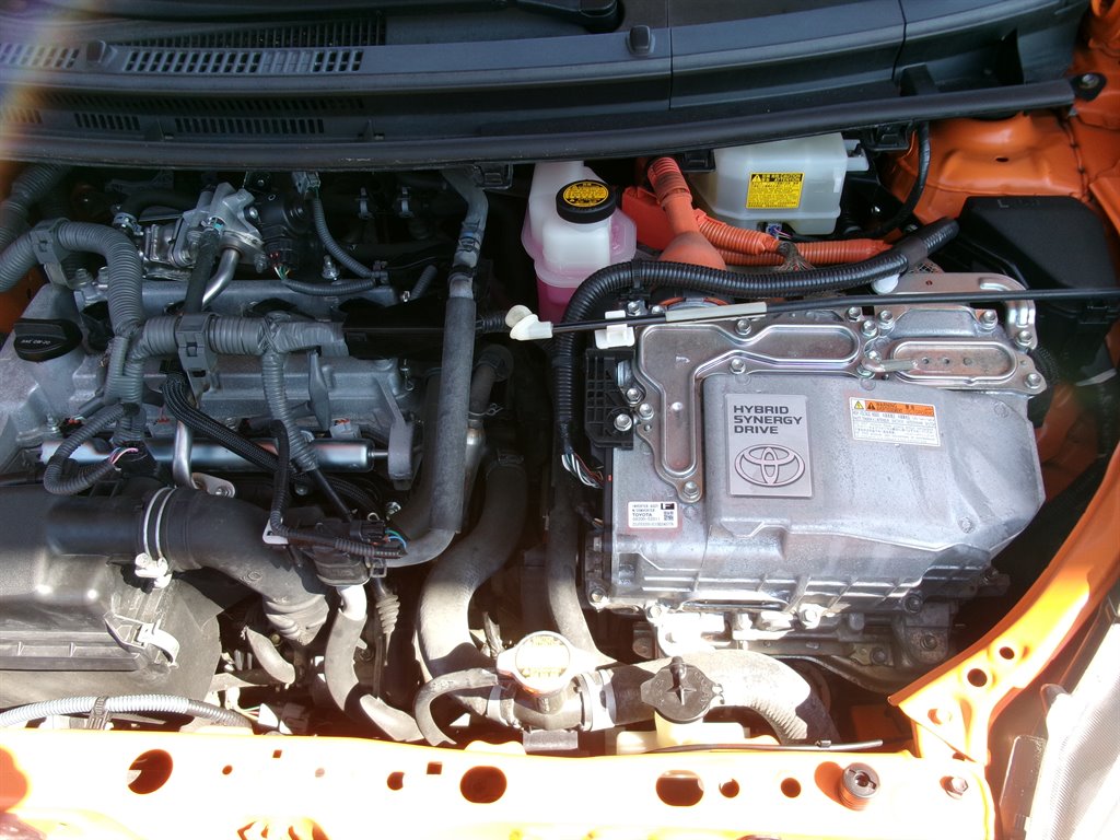 2015 Toyota Prius - $11,995