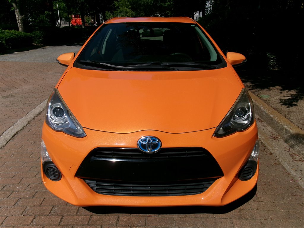 2015 Toyota Prius - $11,995