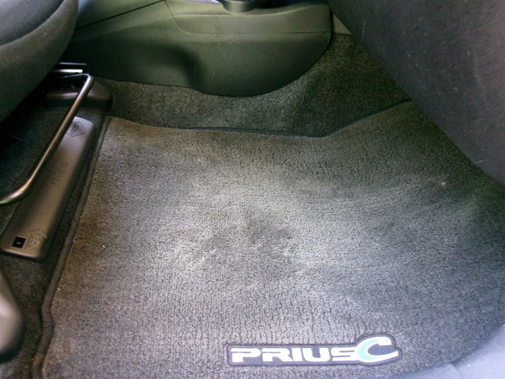 2015 Toyota Prius - $11,995