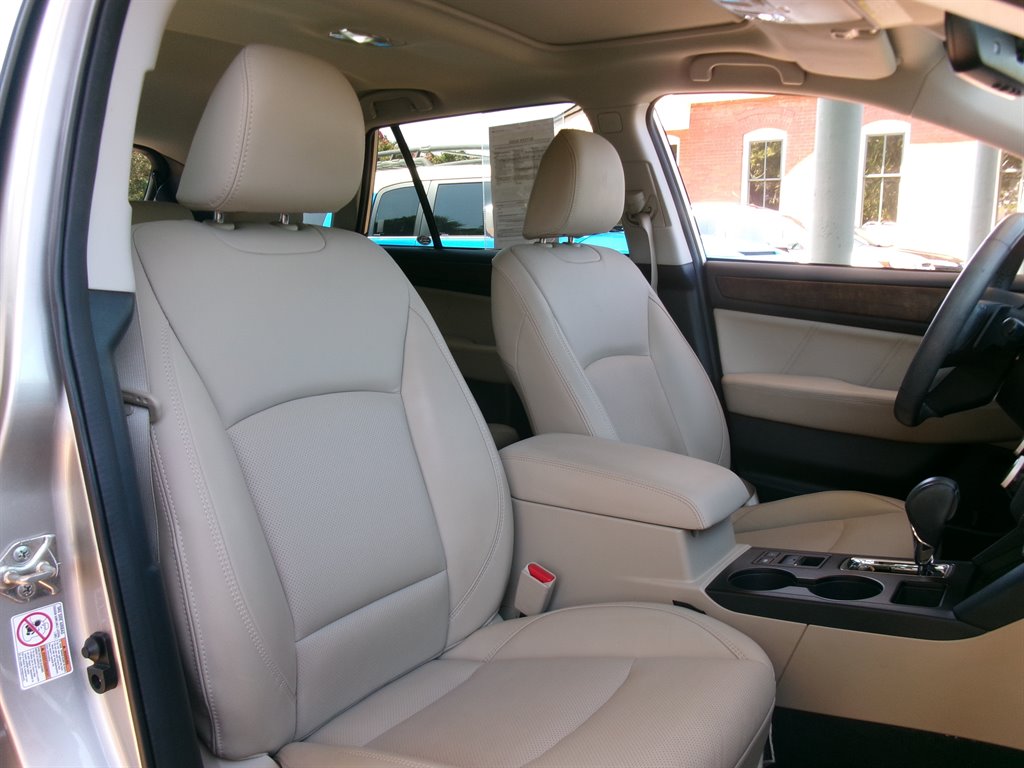 2018 Subaru Outback - $14,995