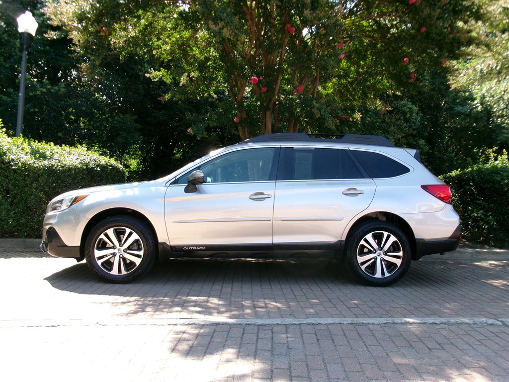 2018 Subaru Outback - $14,995