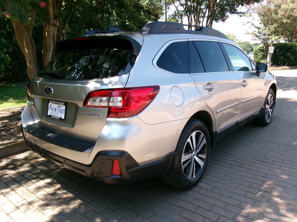 2018 Subaru Outback - $14,995