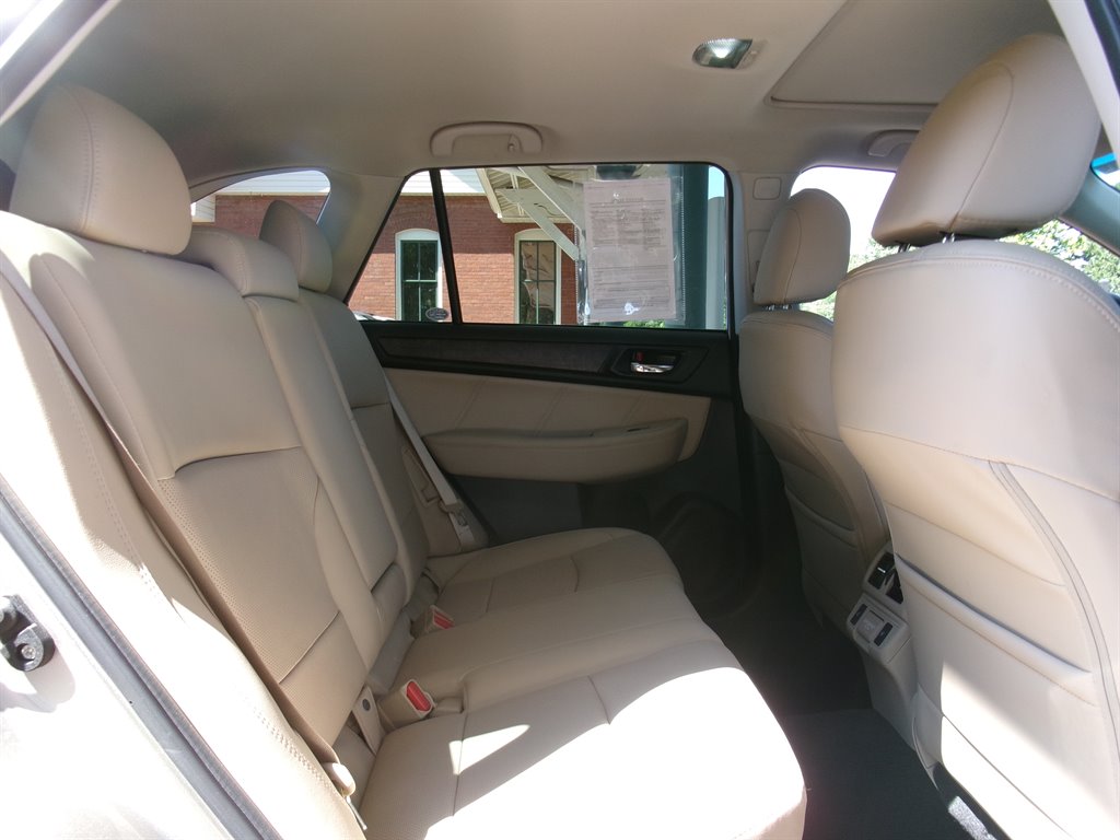 2018 Subaru Outback - $14,995