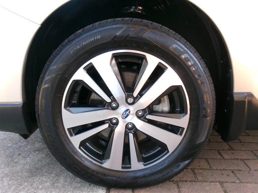 2018 Subaru Outback - $14,995