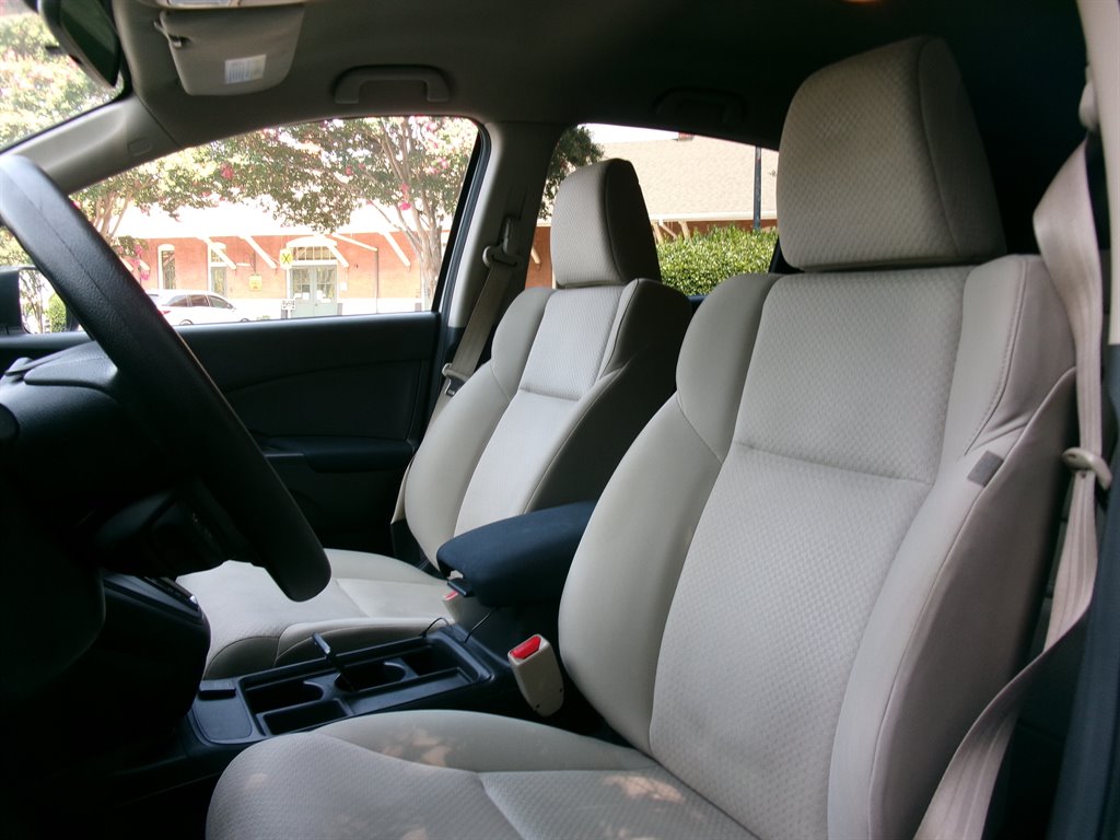 2015 Honda CR-V - $14,995