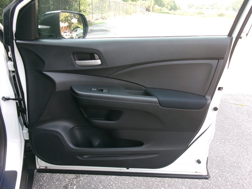 2015 Honda CR-V - $14,995