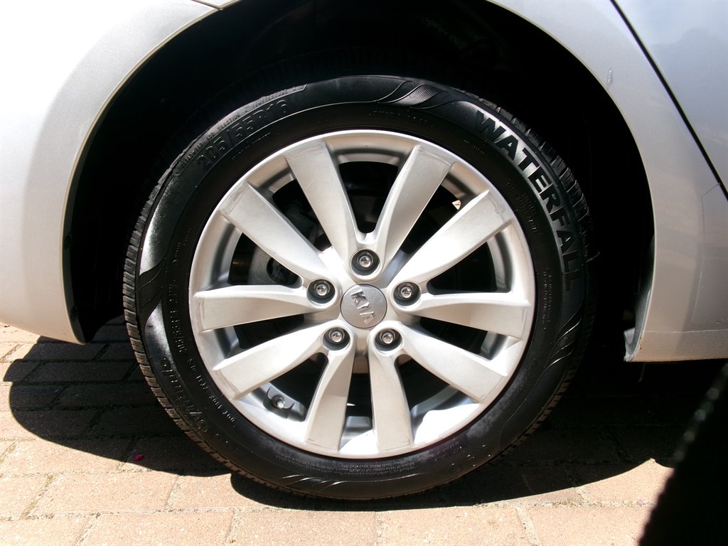 2014 Kia Forte - $9,995
