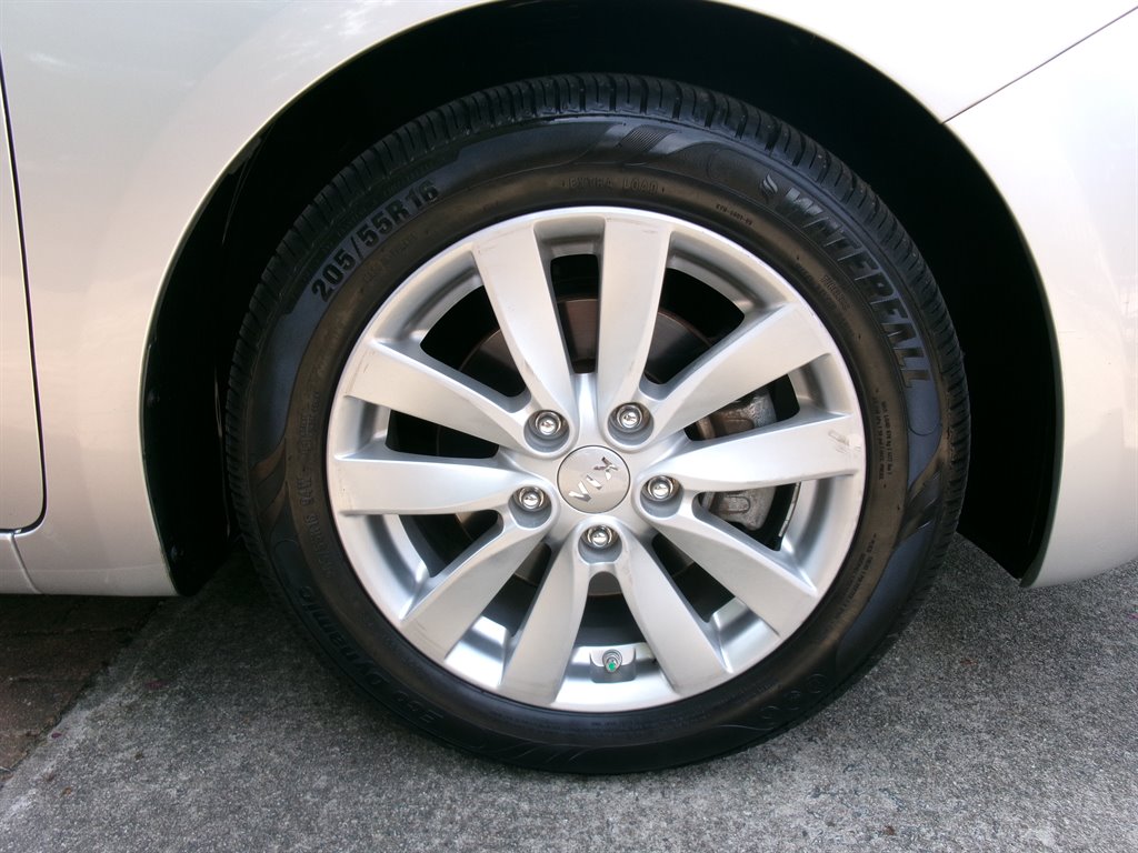 2014 Kia Forte - $9,995