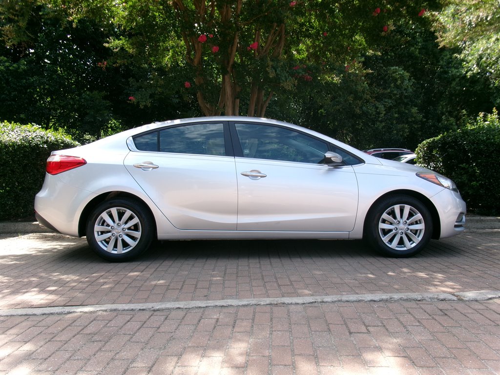 2014 Kia Forte - $9,995