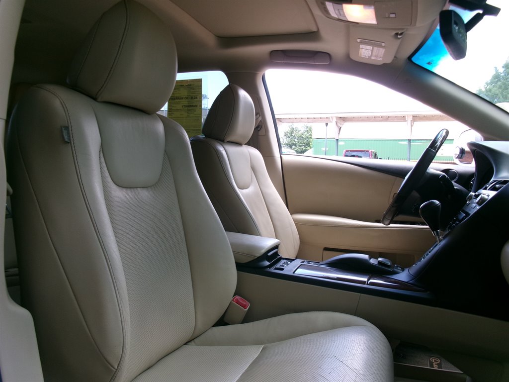 2013 Lexus RX - $15,995