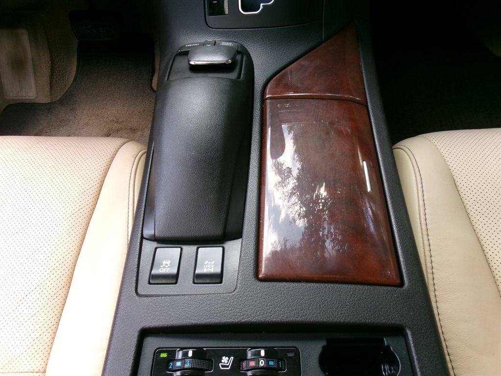 2013 Lexus RX - $15,995