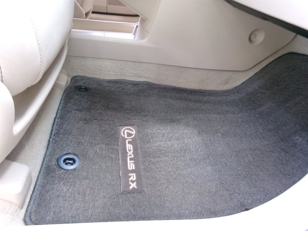 2013 Lexus RX - $15,995