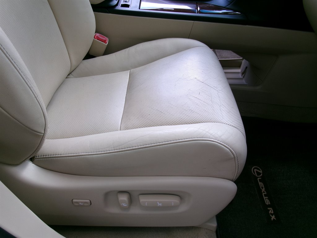 2013 Lexus RX - $15,995