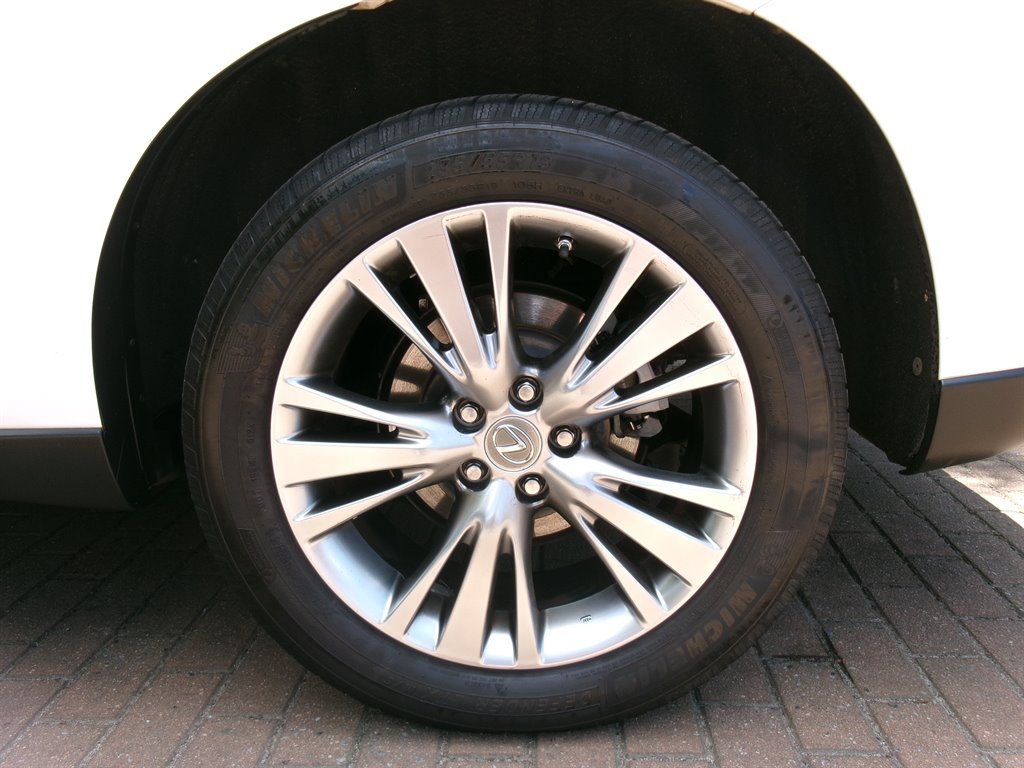 2013 Lexus RX - $15,995