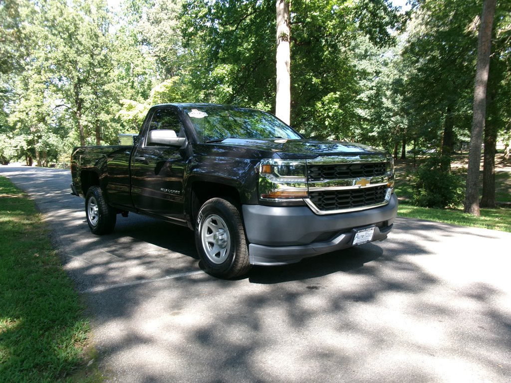 2016 Chevrolet Silverado - $19,995