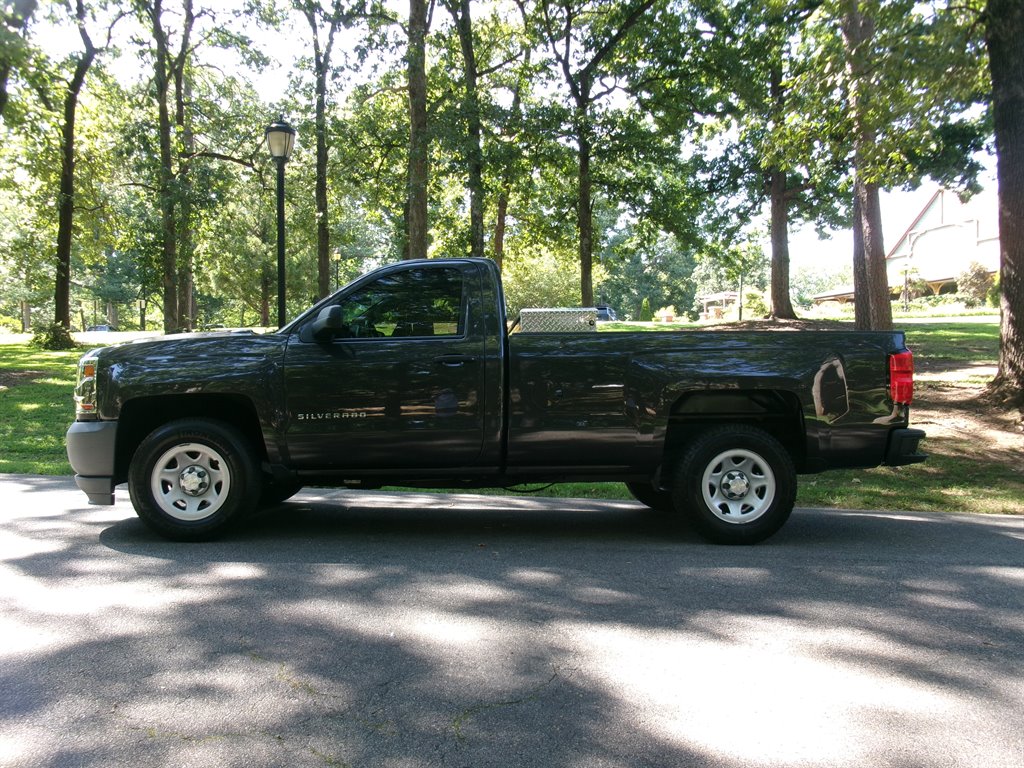 2016 Chevrolet Silverado - $19,995