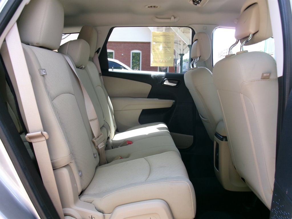 2018 Dodge Journey - $16,995