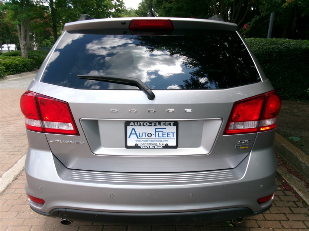 2018 Dodge Journey - $16,995