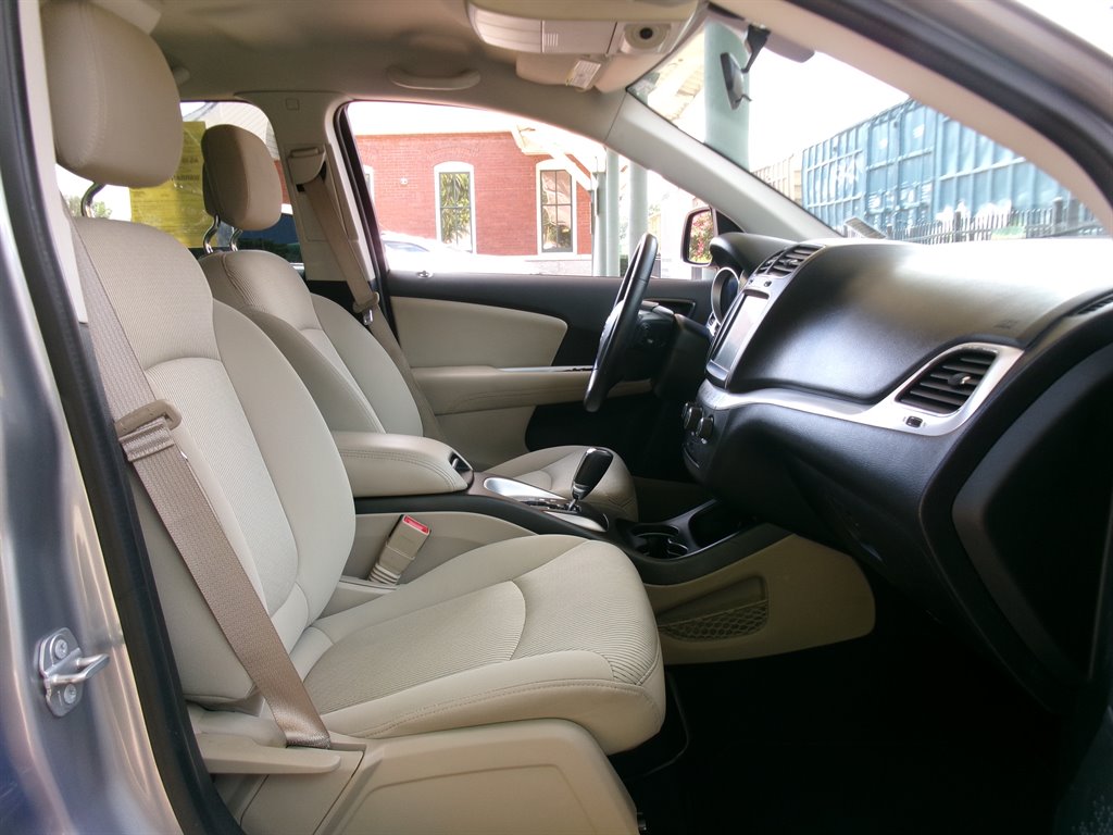 2018 Dodge Journey - $16,995