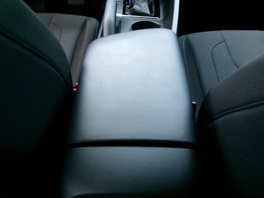 2023 Hyundai Elantra - $15,995