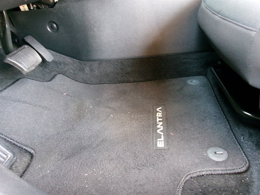 2023 Hyundai Elantra - $15,995