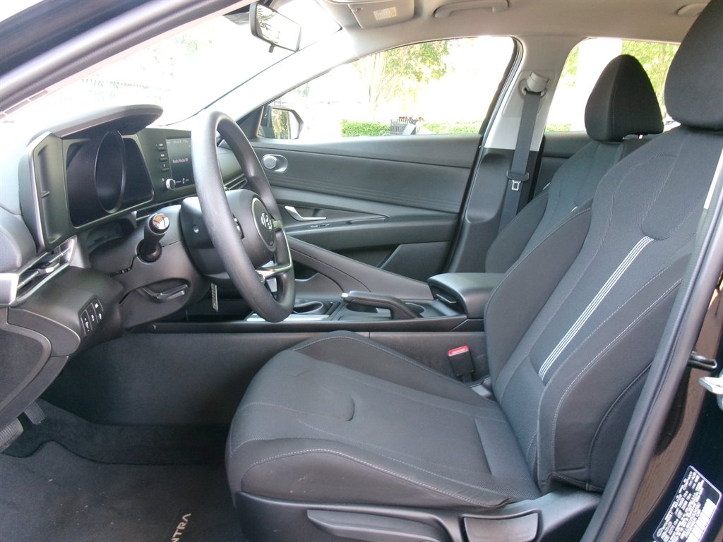 2023 Hyundai Elantra - $15,995