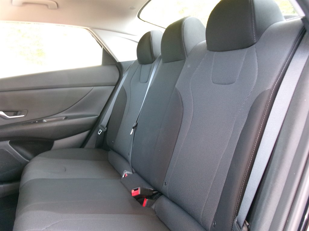 2023 Hyundai Elantra - $15,995