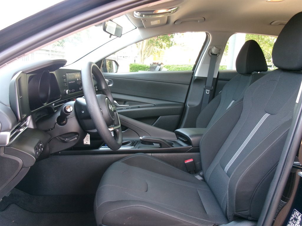2023 Hyundai Elantra - $15,995