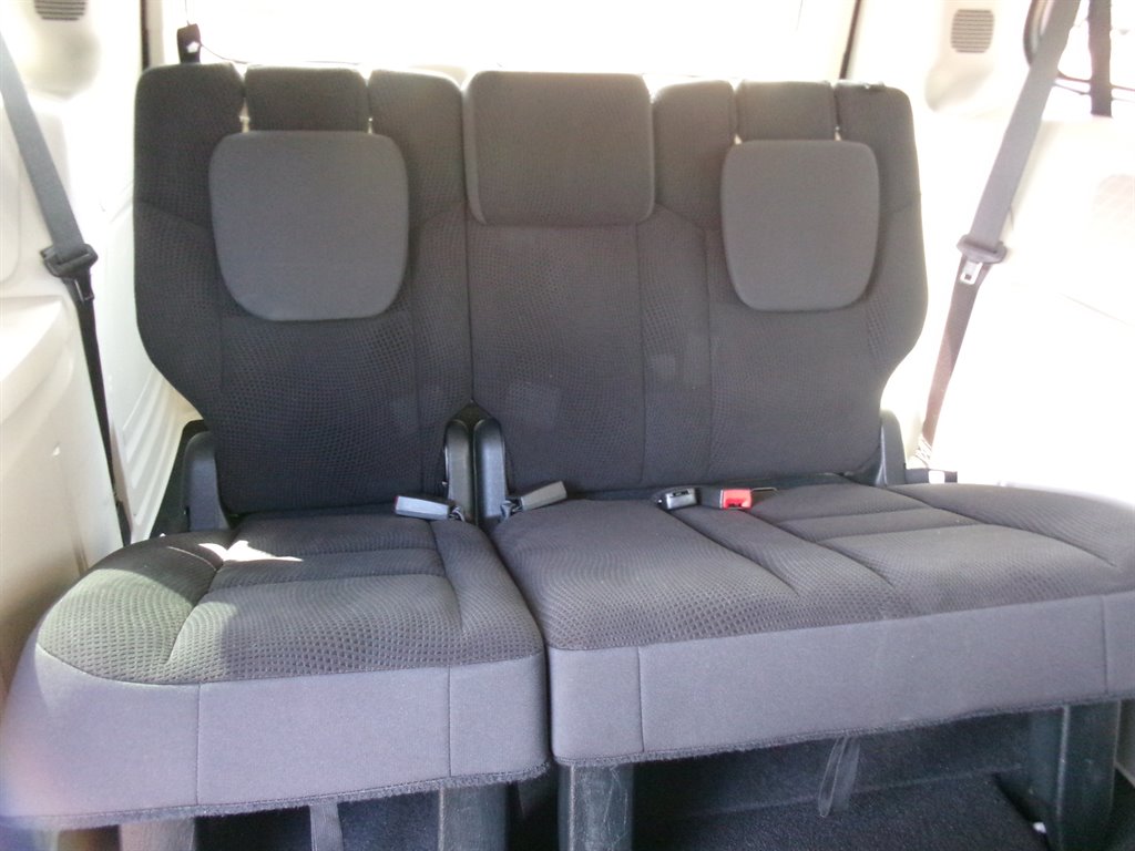 2018 Dodge Grand Caravan - $22,995