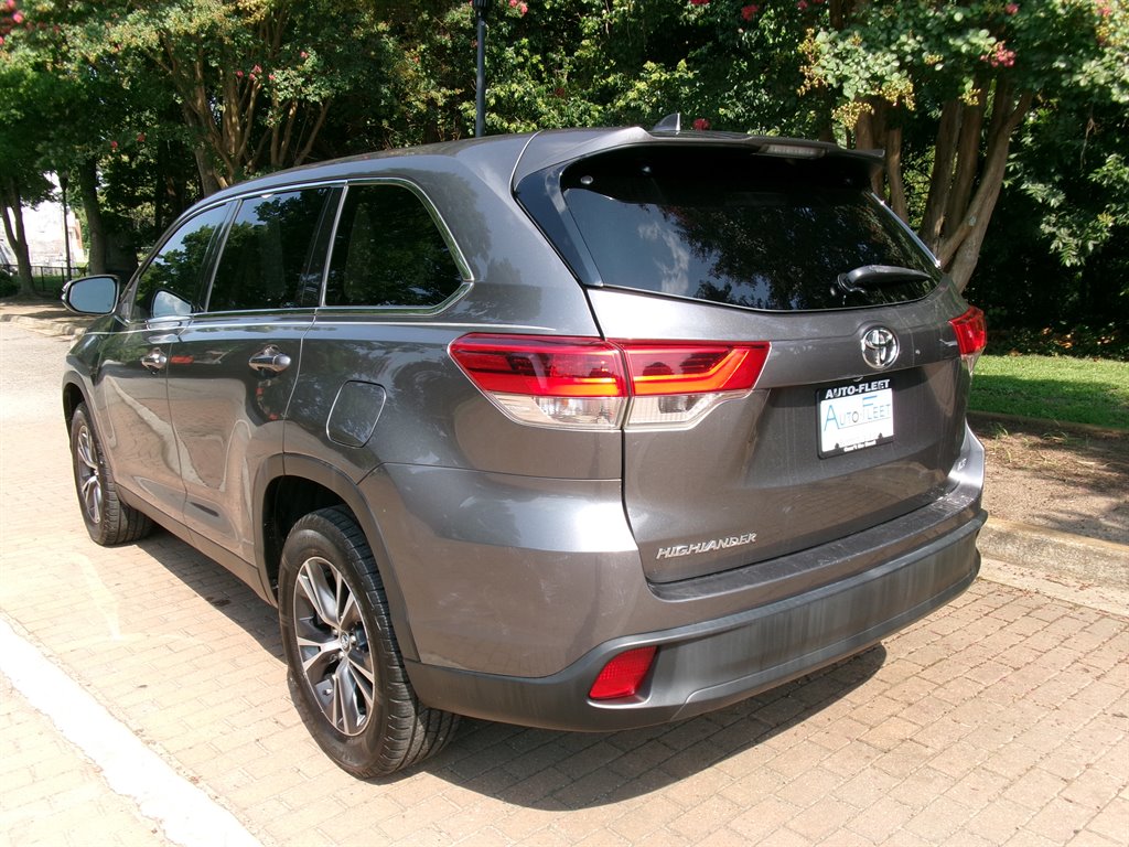 2019 Toyota Highlander - $14,995